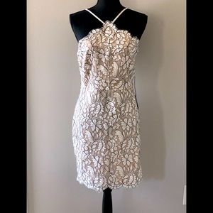 Lulu’s NWT white lace fully lined floral print halter dress size large